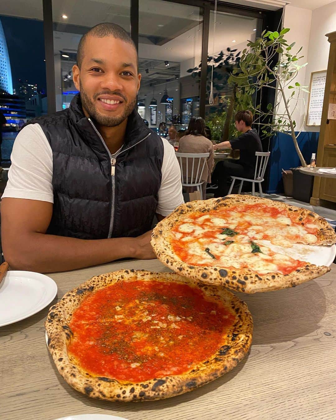 カルフィン・ヨン・ア・ピンのグルメインスタ