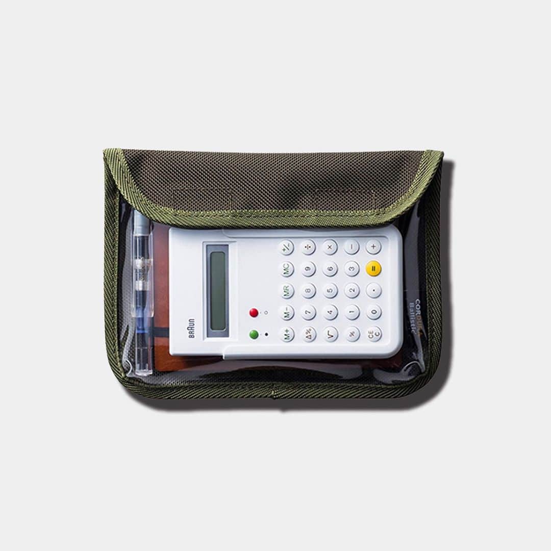 TOOLS to LIVEBY / 禮拜文房具のインスタグラム：「.  Delfonics KUGEL Outdoor Style 收納袋   結合輕巧大容量的優點，就算裝再多物品，軍事等級高強度的尼龍材質也不必擔心收納袋的損壞，多樣的尺寸，是外出旅遊、辦公出差的必備生活選物。 .」