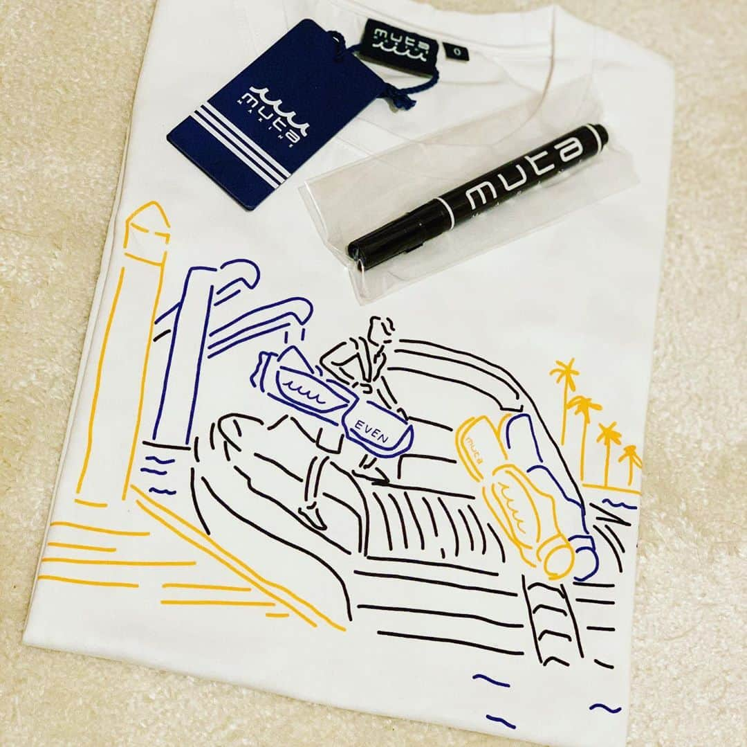 吉田玲奈さんのインスタグラム写真 - (吉田玲奈Instagram)「⛳️⛵️ ✨😋　 muta MARINE × EVENオリジナルイラストのコラボTシャツ✨ これ着て練習行こーっと✨😋⛳️ #EVEN別注  #mutaMARINE #初のTシャツ #ボートとキャディバック #ゴルフ場とカート #2パターン #イラスト #golf #EVEN #mutamarine  #muta #ゴルフ柄  #ゴルフ女子  #着心地抜群  #オシャレtシャツ  #残りわずからしい #golfstagram」10月28日 16時59分 - reina.yoshida.ciel.1218