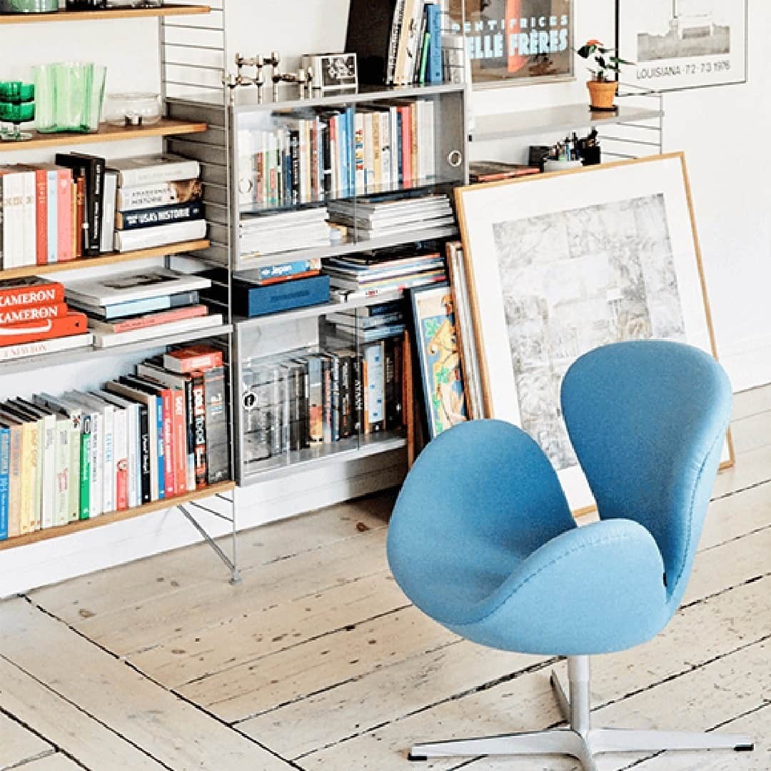 フリッツハンセンさんのインスタグラム写真 - (フリッツハンセンInstagram)「The seat of the Swan™ chair contains no straight lines, making it organic and soft despite its simplicity and strong architectural appeal  Discover more via link in bio  Captured by @nikolajtr  #fritzhansen #swan #arnejacobsen #danishdesign #danishdesignfurniture #sonnycph #livingroom #chairs #loungechair #designchair #프리츠한센  #フリッツハンセン」10月28日 17時00分 - fritzhansen