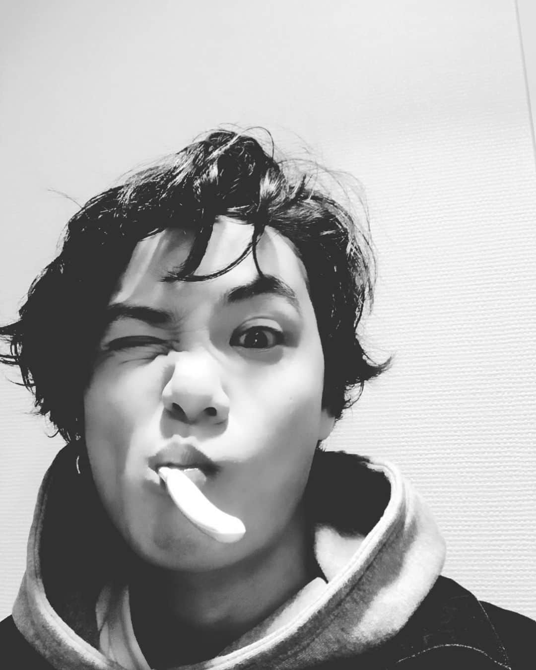 矢野聖人さんのインスタグラム写真 - (矢野聖人Instagram)「今月の「今矢野(こんやの)乾杯LIVE」配信は明日10/29の20:30〜となります！ 遅くなって&急でごめんなさい🙏 俺あぶ7話放送前の配信だよー 見てねー^_^  #今矢野乾杯live #linelive #俺あぶ #ザワ #矢野飯 #生配信 #乾杯」10月28日 17時35分 - masato_yano