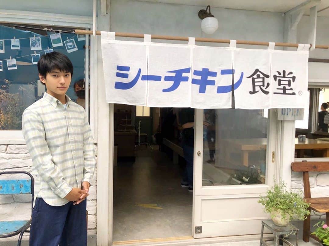 荒木飛羽さんのインスタグラム写真 - (荒木飛羽Instagram)「僕の大好きなはごろもフーズさんのシーチキンのCMに出演中です！( *ˊᵕˋ)ﾉ 「シーチキン食堂」チェックしてみてください🐟🐟」10月28日 17時59分 - towa_araki_