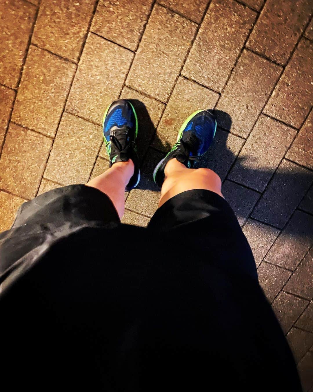 浅田信一のインスタグラム：「ナイトランニング🏃🏻‍♂️  10月の100Kチャレンジ達成😎 やったぜ🎉」