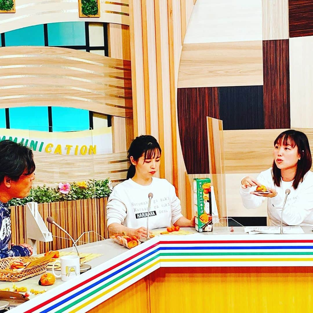 浜名ランチさんのインスタグラム写真 - (浜名ランチInstagram)「テレビ埼玉【マチコミ】でしたー！！ 今日のパズルゲームどっちも可愛かったですね！！ 細かいけど、やったはハマっちゃいそうでしたー！！ またまた勝利です🏆🏅✨  #ハルカラ #デビット伊東 #菅久アナ #テレビ埼玉 #マチコミ #ドッチを買いまSHOW」10月28日 18時20分 - hamanaranch