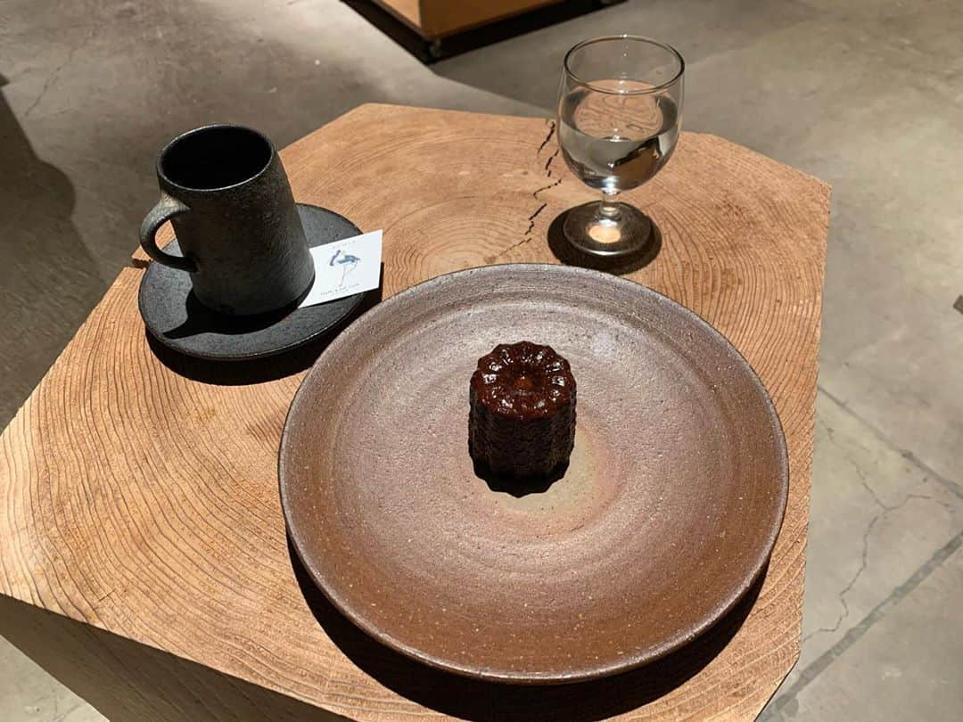 my9mj8のインスタグラム：「﻿ 　﻿ あっという間の京都旅🍂﻿ ﻿ ﻿ 初日にいったカフェ！﻿ カヌレ美味しかった🥺カリカリ〜﻿ ﻿ ﻿ 席数減らしてて少し待ちました👏﻿ ﻿ ﻿ #京都カフェ#京都旅」