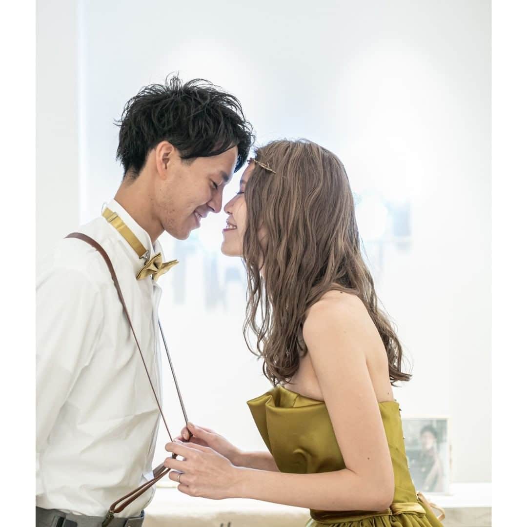 Wedding Park 公式さんのインスタグラム写真 - (Wedding Park 公式Instagram)「💐TODAY’s PICK UP ハナレポ💐  こんばんは！ ウエディングパークのハナレポ編集部です💁‍♀️  今日のピックアップは、 saさまのハナレポ👰  コロナ禍の結婚式、 しっかりとした対策で無事に執り行えたようです♡  演出は最小限にしてフリーの時間を増やし、 ゲストの皆さまと ゆっくり過ごすことができたとのこと！ イメージ通りだという高砂や ウエディングケーキも素敵ですね✨  ＜この式場を決めたポイント＞ 2020年8月にグランドオープンということで、 参列されるかたにもより一層 楽しみにしていただけるのではないかという点、 式場巡りをした中で、 新しい式場は他の式場と比べて 設備等もしっかりとしていたことが決め手  💒この結婚式場を詳しく サンフィレール岡崎（愛知） https://www.weddingpark.net/00001fbd/  💍この結婚式についてもっと詳しく ▼saさまのハナレポ♡ https://www.weddingpark.net/hanarepo/8557/  ーーーーーー #ベストハナレポ にエントリーしよう👑  @weddingpark をフォロー ＋#ベストハナレポ をつけて 投稿してください♡  ベストハナレポに選ばれた花嫁さまは 月末に表彰投稿をさせていただいています♩  たくさんのご参加お待ちしています！  ーーーーーー #プレ花嫁 #式場探し #2020婚 #2021婚 #2020冬婚 #2021春婚 #ちーむ2020 #日本中のプレ花嫁さんと繋がりたい #結婚式 #結婚式準備 #結婚準備 #プロポーズ #ウエパ #ウエディングパーク #ハナレポ #サンフィレール岡崎 ーーーーーー」10月28日 18時30分 - weddingpark