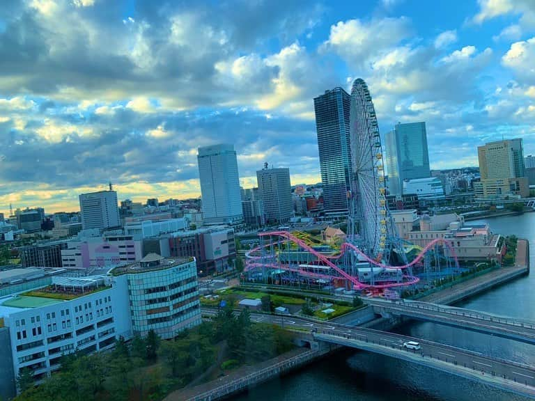 蒼乃茜さんのインスタグラム写真 - (蒼乃茜Instagram)「scenery...🌤❤︎  #景色 #雲 #空 #summer  #photooftheday #instagood  #picoftheday #love #nature #swag #lifeisgood #caseofthemondays #instapic #instadaily #selfie #instamood #bestoftheday #f4f  #followme #likeforlike #青空 #天気 #sky #skylovers #cloud #blue #真好 #风景 #横滨 #지원」10月28日 18時40分 - aono_akane