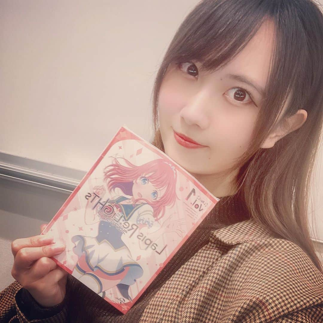 佐伯伊織さんのインスタグラム写真 - (佐伯伊織Instagram)「…  ラピライBlu-ray  よろしくね👌」10月28日 18時52分 - nu_ko_saeki