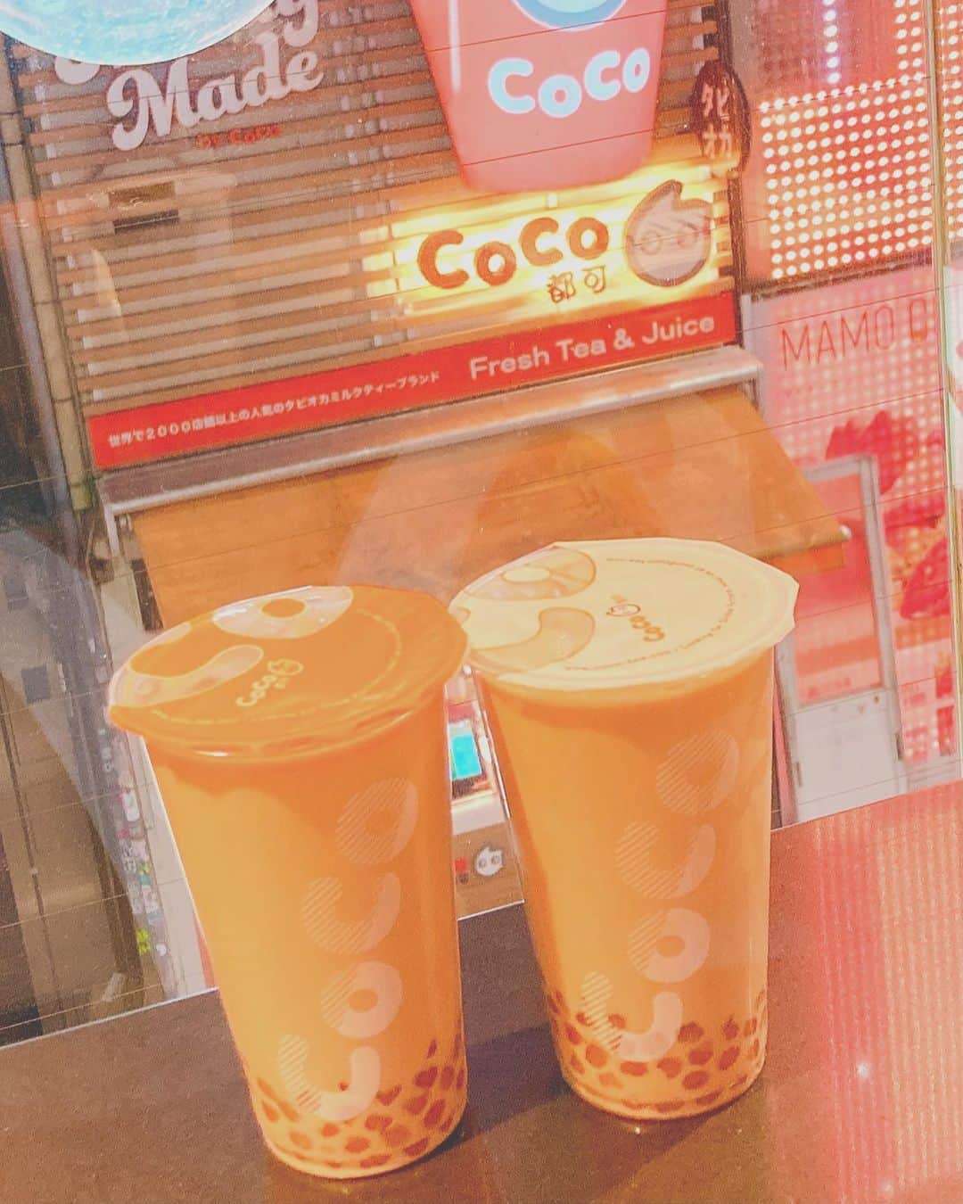 柴小聖さんのインスタグラム写真 - (柴小聖Instagram)「たまにはタピ活もねっ😬  新商品のタロイモ×サツマイモQQ(芋圓)シリーズ🎃★渋谷センター街店さんへ。  タピオカ入ってる3QQも選べたけど イモイモにしてみた💓 食感がすき。  秋はお芋だよね〜♪  #milktea #cafe #tapioca #タピオカ #autumn #new #가을 #ootd  #CoCo都可 #渋谷カフェ #ココトカ #新商品 #pr」10月28日 18時54分 - konona.official
