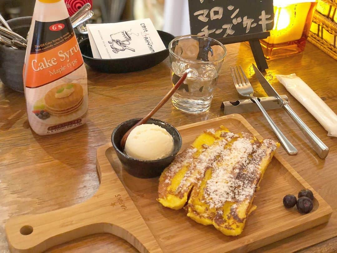西木恵美里のインスタグラム：「このまえ、夫と柏市内のカフェに行ってきました☕️ フレンチトースト美味しかった〜🤤 基本的に私達は、ネルフィルターで淹れてくれるコーヒーやさんを調べて行くことが多いです😋  うちは２人揃って神経質なので、まだまだコロナ前ほどは外出してませんが、息抜きはしなくちゃね！と。 今回は市内をぶらぶらお出かけ。 近所どんどん散策したいな〜🌿」