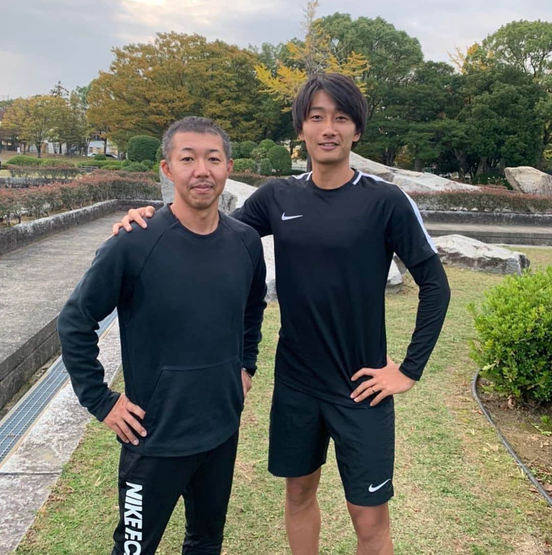 原輝綺さんのインスタグラム写真 - (原輝綺Instagram)「昨日今日とトレーニング🏃‍♂️  プロ1年目からの付き合い。  #親友 #パーソナルトレーナー」10月28日 19時15分 - teruki_official0730