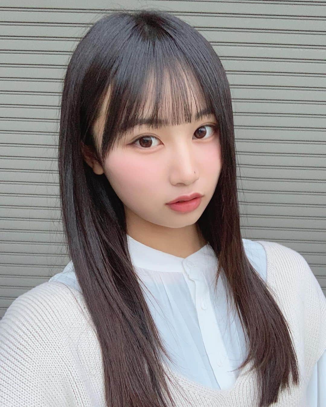 宮丸くるみさんのインスタグラム写真 宮丸くるみinstagram サラサラ W リリバリ Lilyofthevalley アイドル Idol Jk 17歳 高校生 ぱっつん前髪 ロングヘア ストレートヘア 美容院 黒髪 シースルー前髪 10月28日 19時23分