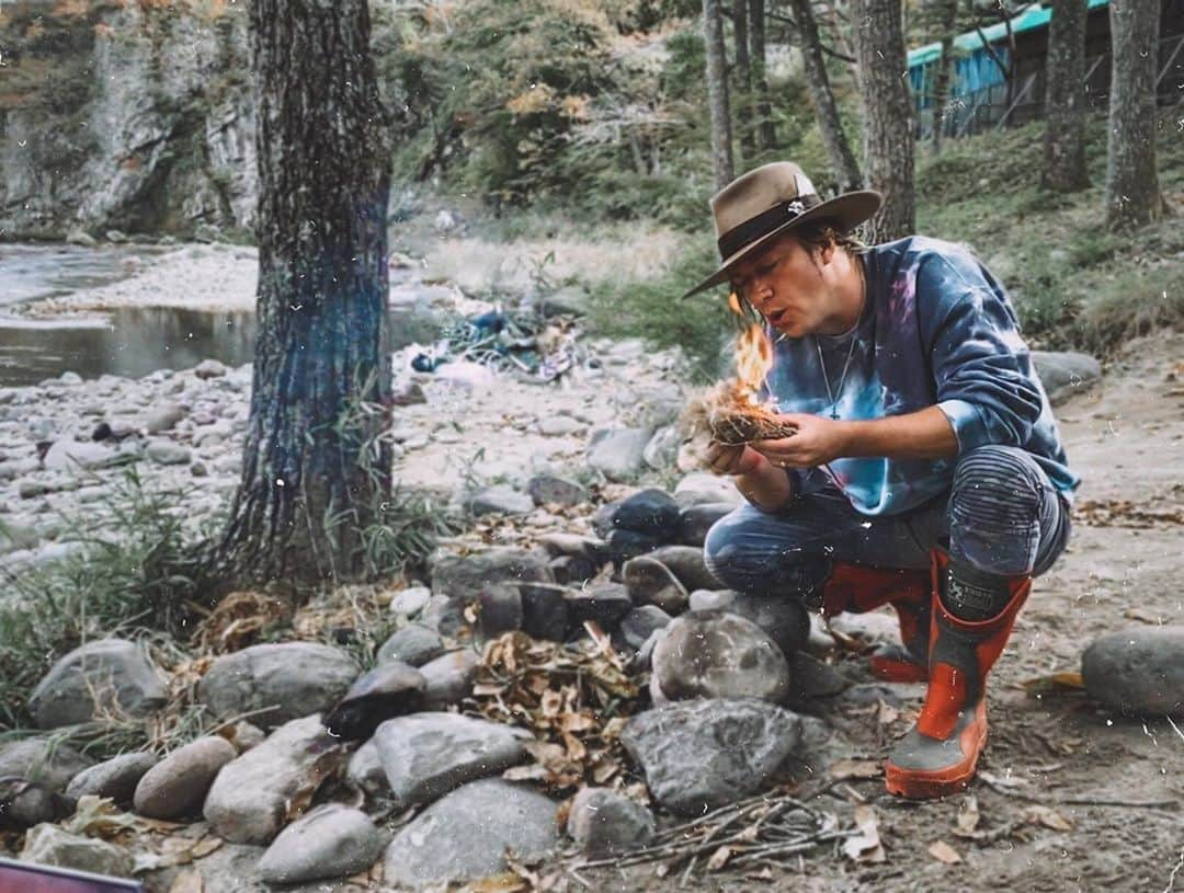 ブレイズ・プラントさんのインスタグラム写真 - (ブレイズ・プラントInstagram)「#intothewild shooting a documentary in #Akiu I’m not convinced I have #survival instinct...yet #ultraman boots #bp sweater #smithbuilt hat #zara pants #wild」10月28日 19時34分 - blaiseplant