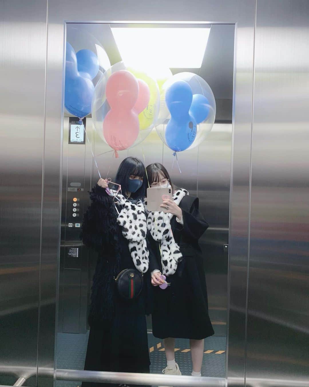 のインスタグラム：「来夢と居るといっぱい笑ってる😸」