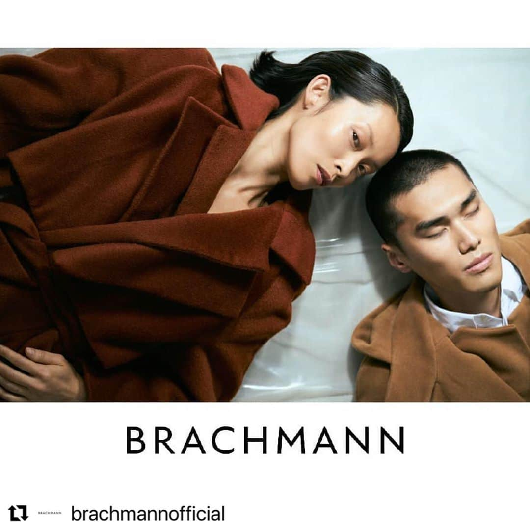 日登美さんのインスタグラム写真 - (日登美Instagram)「Great shooting with great team🙏✨ Thank you for having me!!  @brachmannofficial   上質素材をふんだんに使ったドイツデザイナーによるブランド @brachmannofficial のカタログのメインモデルをつとめさせていただきました❤️🙏 全ての写真はプロフィールリンクよりご覧いただけます。  #Repost @brachmannofficial with @make_repost ・・・ Our Campaign A/W 2020 opener reminds us on Barlach's"Angel of Hope" somehow. . @hitomihigashi_b is wearing coat "Salome" made from a Wool-Mohair blend & @suhyun_izaiomodel is wearing coat "Arthur" made from Virginwool. . Photo @axl_jansen  Styling @charlotte.gindreau  H&M @buchholzchristiane2018  @vivamodelsberlin & @izaio.modelmanagement  . . . #fashioncampaign #brachmann #aw2020 #playfulminimalism #architecturalfashion #joyfulminimalism #womenswear #menswear #newelegance #newfeminity #newmasculinity #modadonna #modauomo #modefemme #modemasculine #diversity #mohair #ernstbarlach #angelofhope」10月28日 19時28分 - hitomihigashi_b