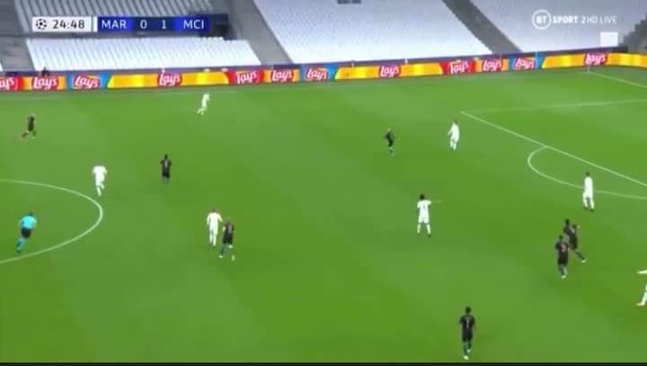 F2Freestylersのインスタグラム：「Whooaaaa!!! Whilst we’re at it what about this madness from @philfoden 🤯  England are producing some world class players at the moment! QATAR 2022 watch out!!! 🏴󠁧󠁢󠁥󠁮󠁧󠁿x 🇶🇦」