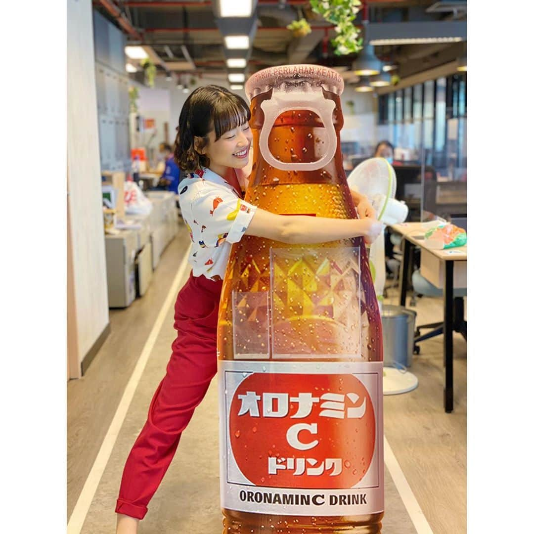 仲川遥香さんのインスタグラム写真 - (仲川遥香Instagram)「ORONAMINC TIME❤️  #indonesia #jakarta #japan #oronaminc #ambassador #healthy #oishi #harukanakagawa  #インドネシアタレント #ジャカルタ生活 #オロナミンC #アンバサダー #仲川遥香」10月28日 19時49分 - haruuuu_chan