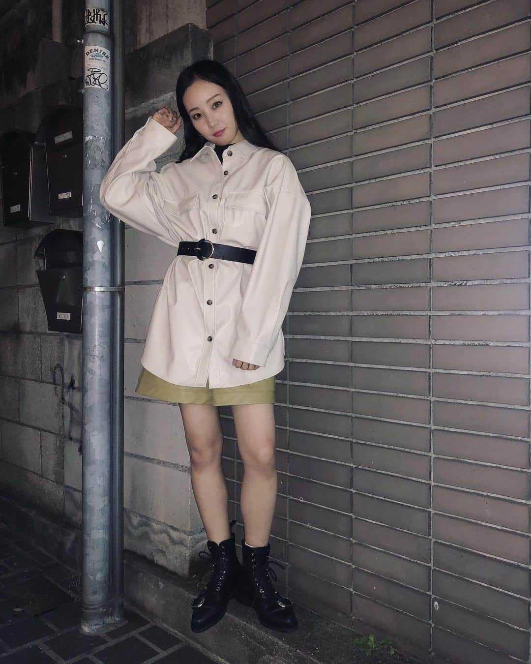 NOHANAのインスタグラム：「・ 今季はレザーが可愛い🔥 ・」