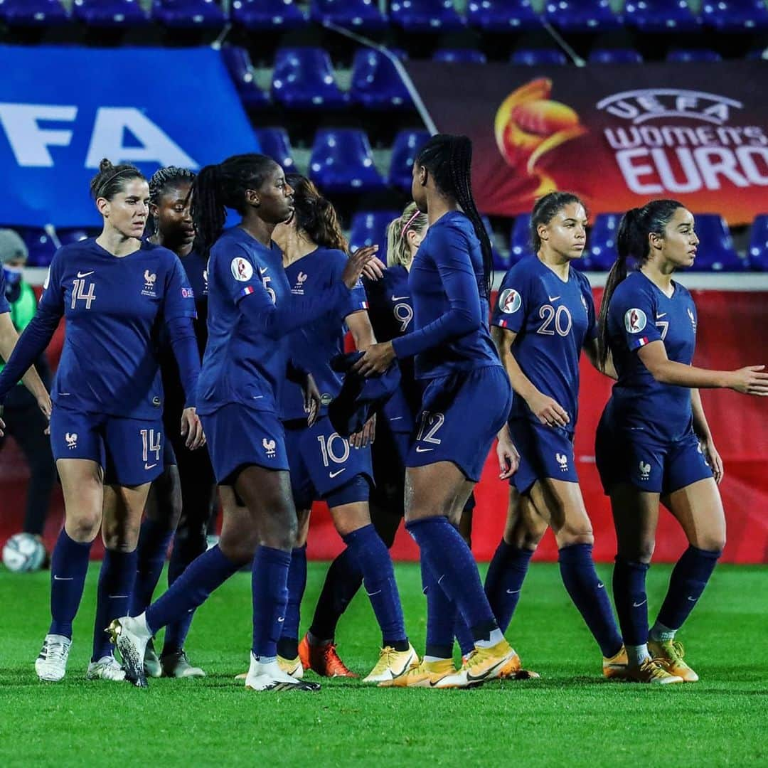 サッカー フランス代表チームさんのインスタグラム写真 - (サッカー フランス代表チームInstagram)「Les Bleues ont concédé le match nul en Autriche (0-0). Elles restent en tête du groupe, à égalité de points avec leur adversaire. Il faudra l’emporter au match retour qui se jouera fin novembre 👊 #AUTFRA #FiersdetreBleues」10月28日 20時27分 - equipedefrance