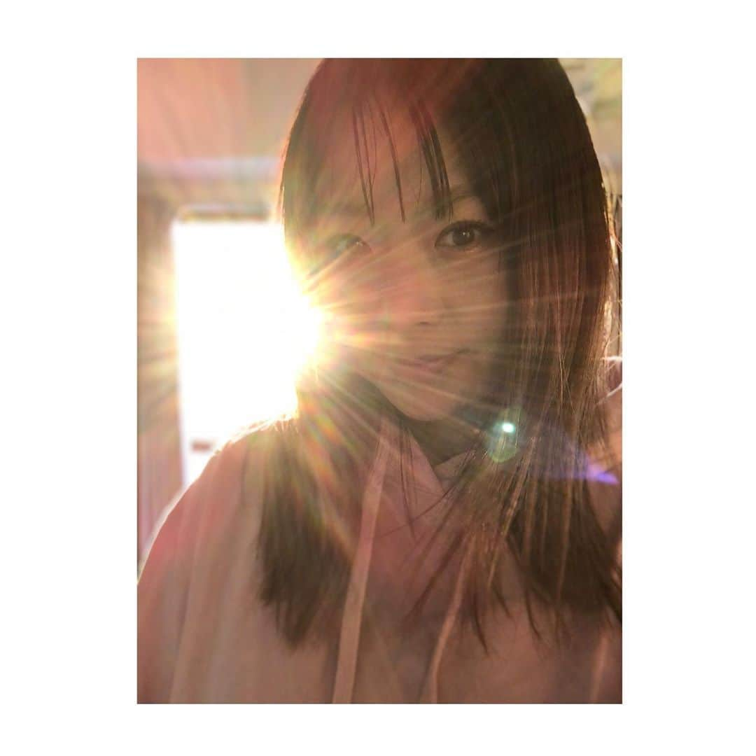 堀田ゆい夏さんのインスタグラム写真 - (堀田ゆい夏Instagram)「YouTubeをupしました☺️  よかったら見てください✨  夕陽のおかげで色々隠れるw  #今回はエゴの話 #私も気付かなかったエゴの話😂 #でもこれに気付くとすごく楽になる〜 #スピリチュアル#幸せになる方法  #いくつになっても#ワクワク#宇宙の法則 #エネルギー#アラフォー#selﬁe#happy#sun」10月28日 20時46分 - yuika_a0902