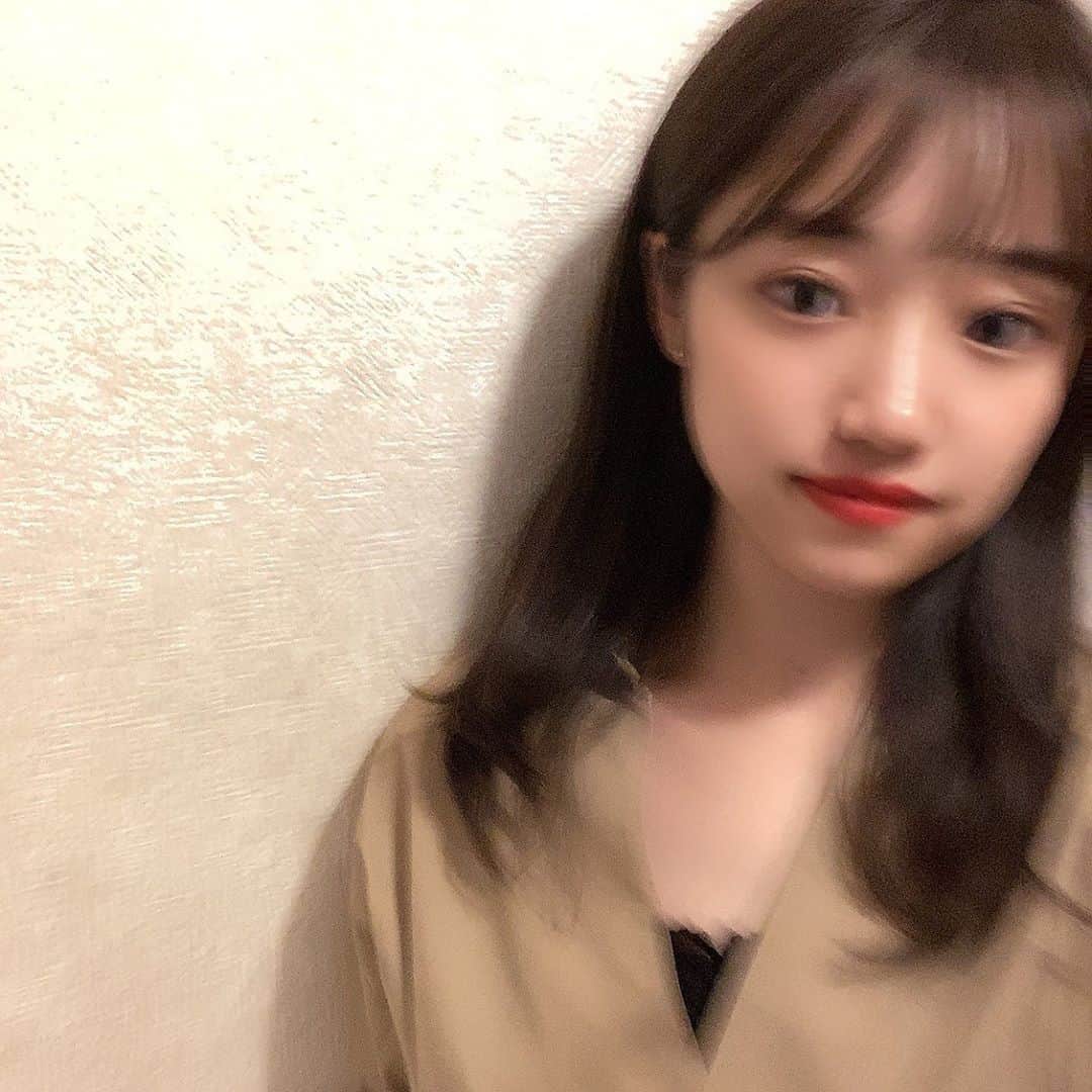 ほのかのインスタグラム：「ぶれちゃん  #modecon #mixchannel #モデコン #ミスコン #大学生 #女子大生 #インフルエンサー #被写体モデル #被写体 #撮影会モデル #作品撮り #自撮り #サロモ #メイク #カメラマンさんと繋がりたい #おしゃれさんと繋がりたい #美大生 #instagram #instalike #lfl #fff #いいね返し #サロモ希望 #カットモデル募集 #ヘアメイク #ヘアアレンジ #前髪アレンジ  #オリーブベージュ #オリーブグレージュ」