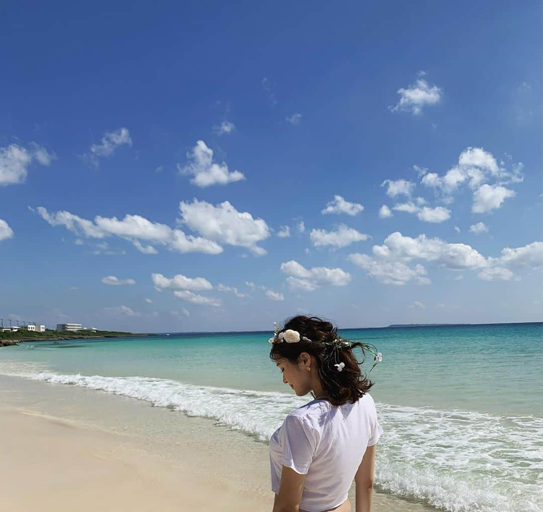 葉加瀬マイさんのインスタグラム写真 - (葉加瀬マイInstagram)「宮古島の離島の伊良部島の海がとっても綺麗でした🤗🏝 空の色も真っ青‼️  #宮古島　#伊良部島 #miyakojima #irabujima #미야코지마 #이라부지마」10月28日 21時18分 - m.hakase