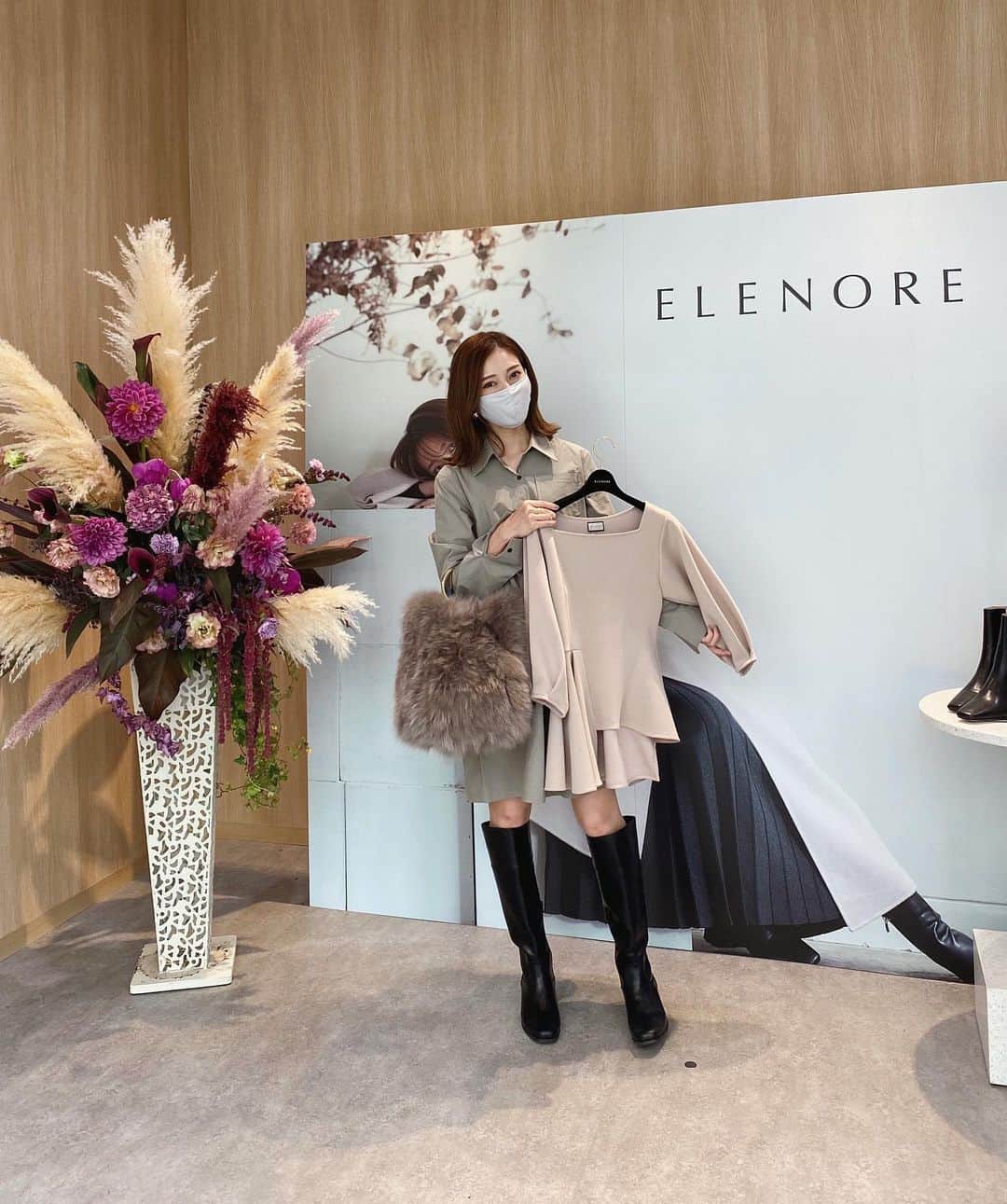 石黒美帆のインスタグラム：「*﻿ ストーリーズに載せたら﻿ @elenore_official 可愛い！﻿ とみんなからDMが届くので﻿ こちらにもお写真載せておきますー♡﻿ ﻿ ﻿ 色味とか本当にツボで☺️﻿ シルエットもとても綺麗！！﻿ ﻿ ﻿ あまり選ばないけど一目惚れだった﻿ 明るいパープルのワンピースをオーダーしました💓 ﻿ ﻿ そして @shiina_yamamoto さんがとても可愛い🥺﻿ ﻿ #fashion#fashionstyle#fashiongram#instafashion#outfit#ootd#dailylook#elenore#패션#오오티디#ファッション#コーデ#エレノア#秋服#秋コーデ#シンプルコーデ#2020aw#展示会」