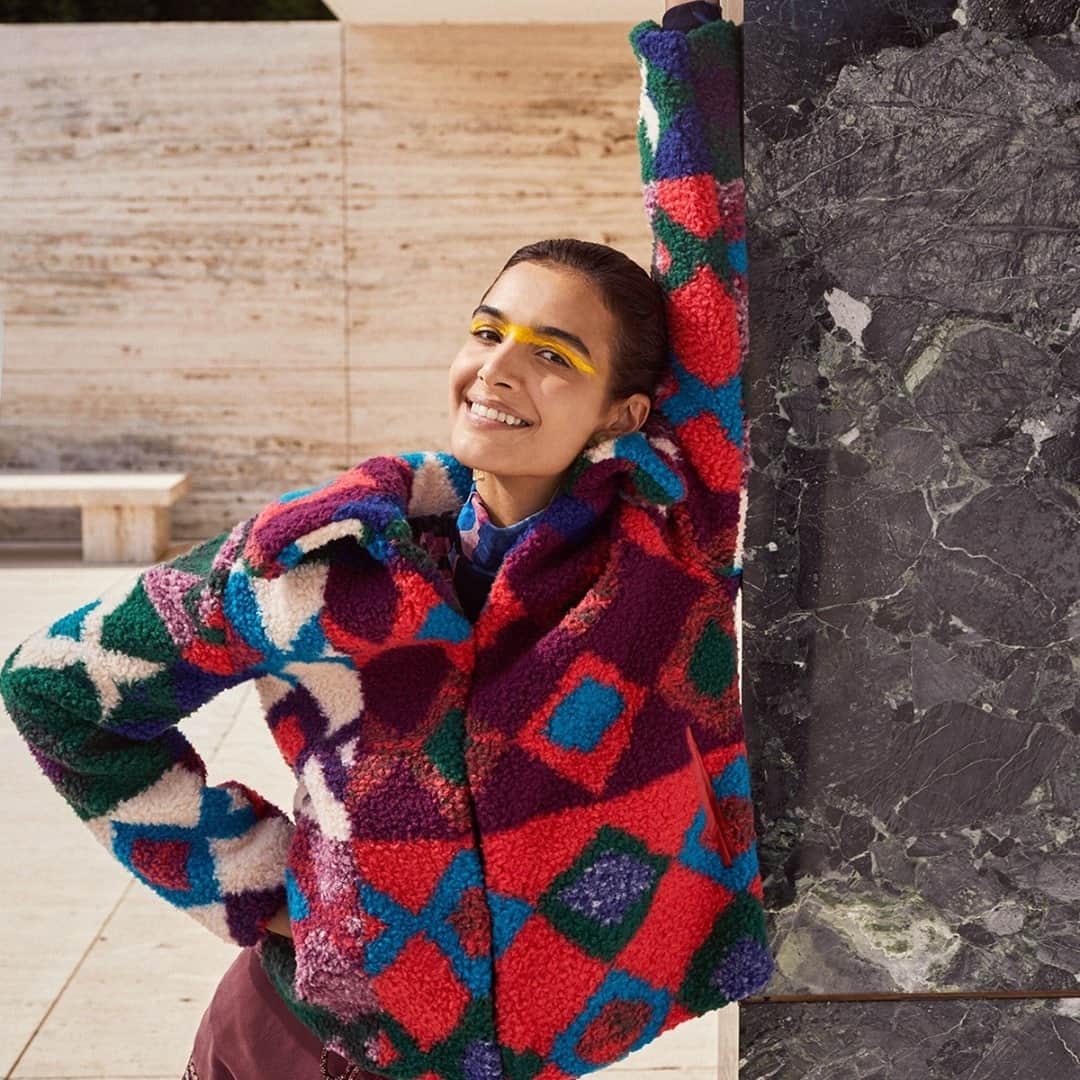 デシグアルのインスタグラム：「What do you see in this picture? There are two unique things: the model and the jacket. You will not find any other like them.」