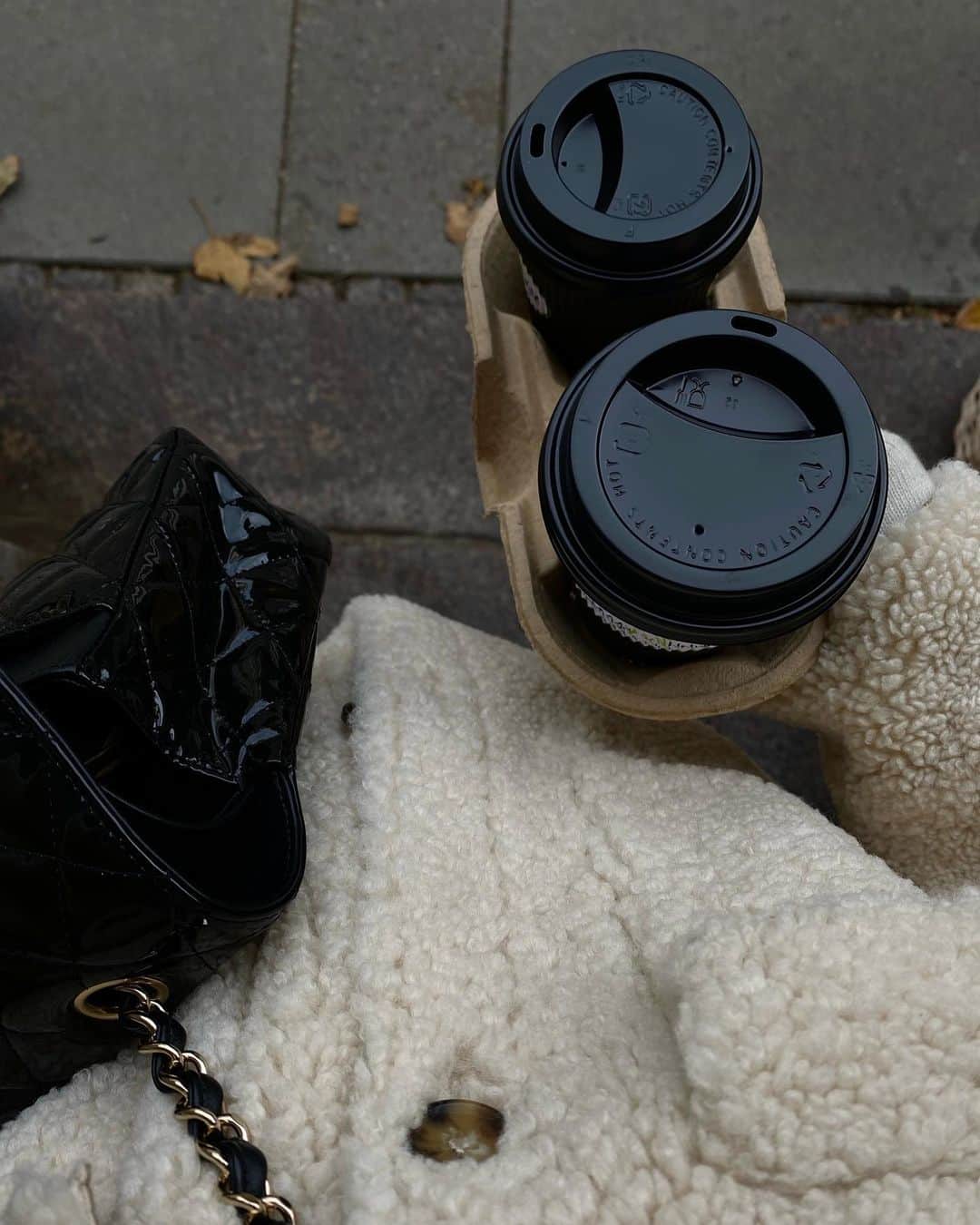 ペニーレ・タイスベックのインスタグラム：「Coffee run」