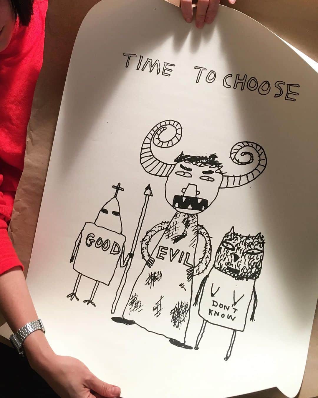 ケンゾーミナミのインスタグラム：「Reminiscing the time my friend purchased this @davidshrigley print in 2018 but also please #VOTE.」
