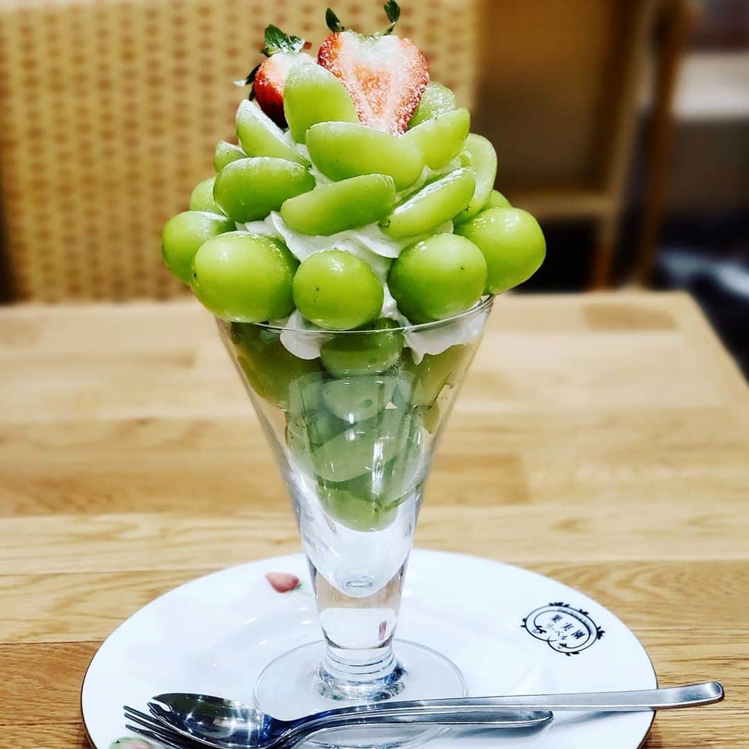 ミスター黒猫（黒猫仙人）のグルメインスタ