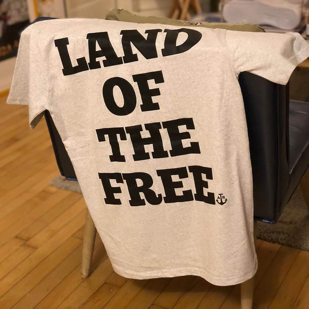 Mr. Tyさんのインスタグラム写真 - (Mr. TyInstagram)「This tee was inspired by an article I read over the Summer on barbwire of all things. Did you know the sole purpose of barbwire was to keep the cattle in and black and brown people out? Neither did I.   Dropping this tee Friday, Oct. 30th. at 12 noon CST.  Size S-3XL will be available. Heather grey premium tee, raised print on the back graphic- $45 bucks.  Quantities are limited due to Covid. regularisbetter.com #allthingsregular #regularisbetter」10月29日 7時26分 - regularolty