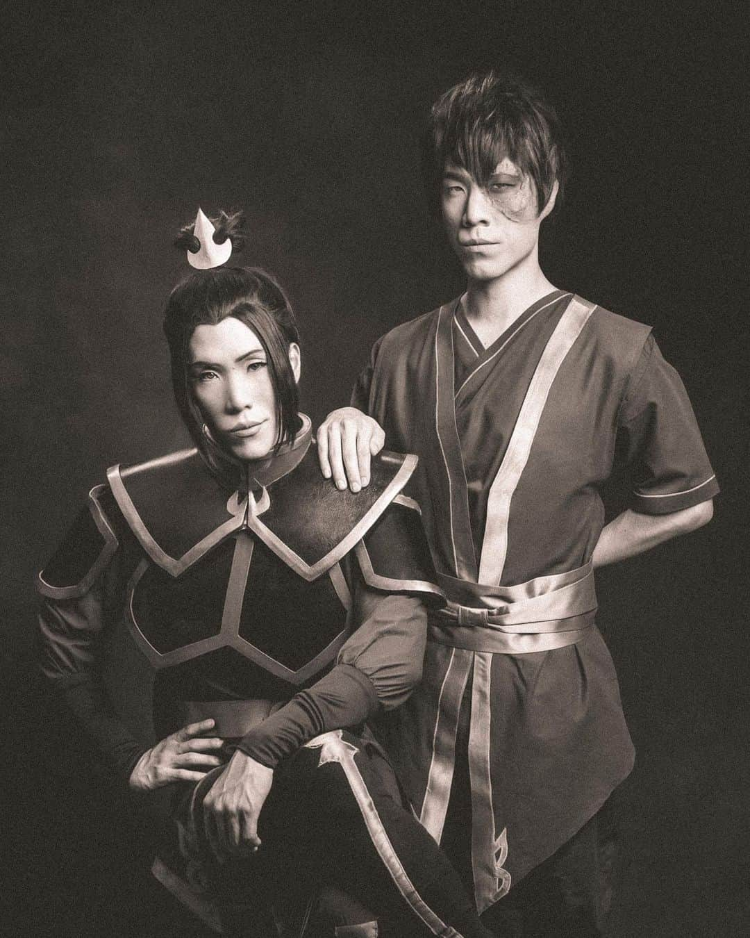 ユージン・リー・ヤンさんのインスタグラム写真 - (ユージン・リー・ヤンInstagram)「🔥 why not both? ⚡️ #Zuko #Azula #Avatar #Halloween 🎃 Photos by @jdrenes  Makeup by @ariannachayleneblean  Costumes by @kineticcosplay」10月29日 7時28分 - eugeneleeyang