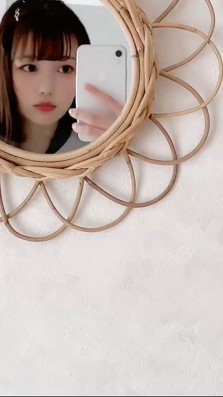 みさねのインスタグラム：「おはよう🌞今日のおしりは？ 音聞いてね（笑） ㅤ @comecomelemonade  #tiktok #tiktokjapan #インテリア #ボブ #ボブアレンジ」