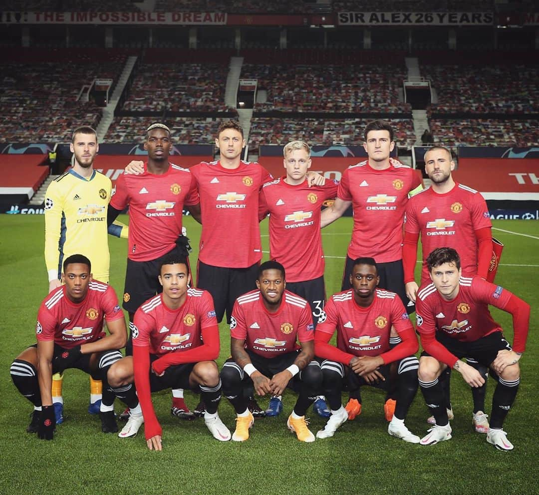 ダビド・デ・ヘアのインスタグラム：「➕3️⃣ 🔒 Clean sheet  🔥 @marcusrashford  #UCL」