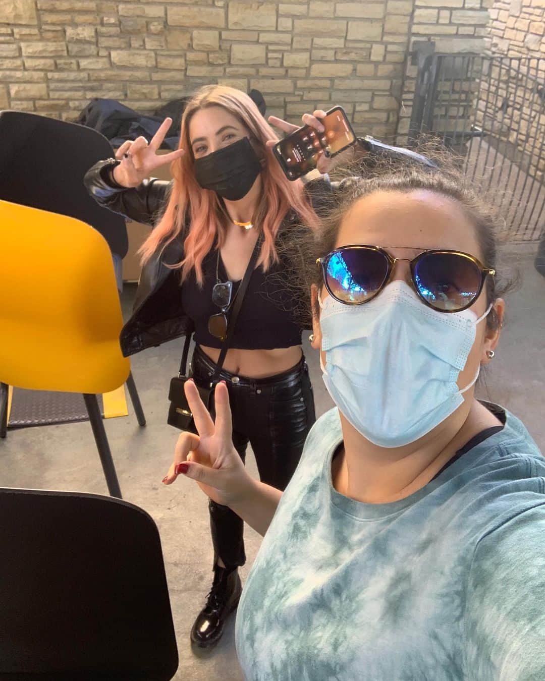 アシュレイ・ベンソンのインスタグラム：「It felt so good to vote today #vote」