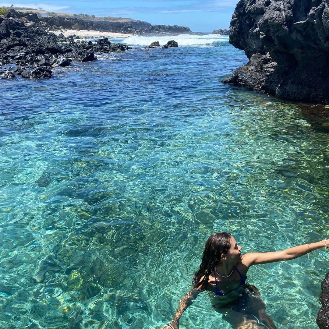 ポーリーヌ・オアロのインスタグラム：「🐬」