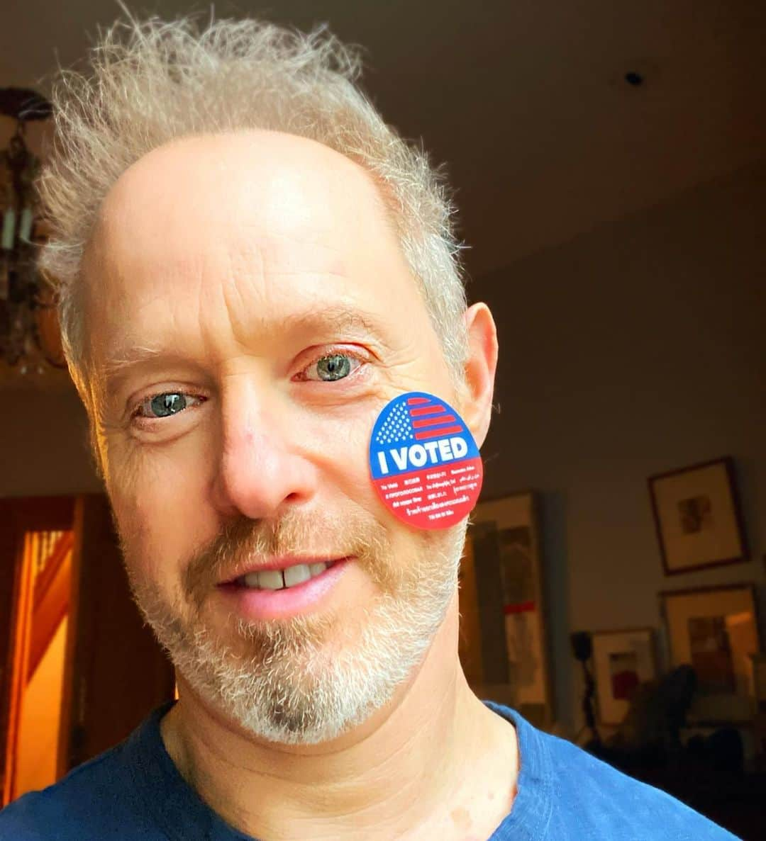 ラファエル・スバージさんのインスタグラム写真 - (ラファエル・スバージInstagram)「Almost 90 million people have already #voted  Have YOU?  History is being made, and YOU can be a part of it.   Stand up for your democracy. Be heard. Get involved.  Make a difference. We need you. Every single vote matters (last election was decided by 77k votes!).  #vote #vote2020 #ivoted #beheard  #democracy #now #getinspired #weneedyou #earlyvoting VOTE VOTE VOTE!!!」10月28日 23時42分 - raphaelsbarge