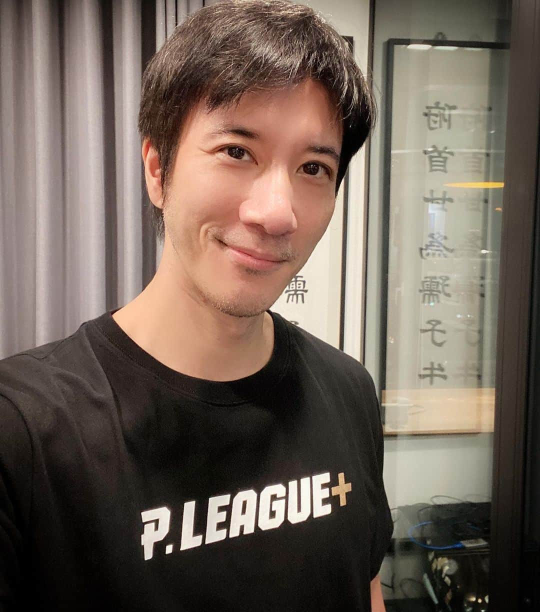 陳建州さんのインスタグラム写真 - (陳建州Instagram)「好帥🤣 Thanks for everything @wangleehom  @p.league.official」10月29日 0時10分 - blackielovelife