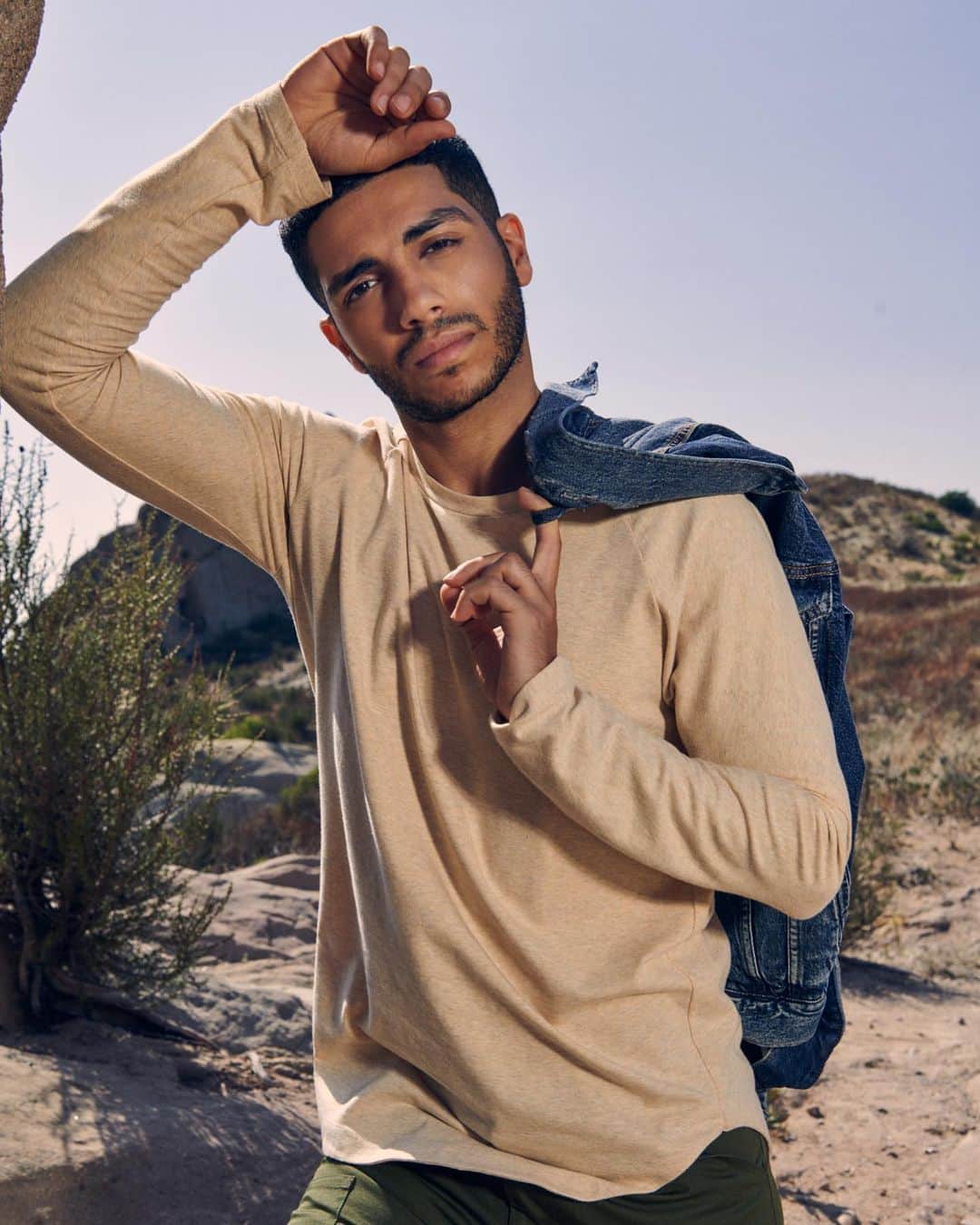 メナ・マスードのインスタグラム：「Good morning 😉  Check out my #ORxM2 capsule collection @oceanrebel」