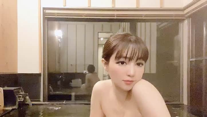 森下悠里さんのインスタグラム写真 - (森下悠里Instagram)「お部屋のお風呂 - 今日はちゃんと自撮り棒持ってきたよ💓 - #自撮り #セルフィ #温泉 #selfie #hotsprings #onsen」10月29日 0時51分 - yuurimorishita