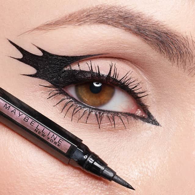 Maybelline New Yorkさんのインスタグラム写真 - (Maybelline New YorkInstagram)「Looking for a simple way to stay festive this year?🖤 Get @megbenitez bat eye look with our #hypereasy liner & #falsieslashlift mascara! Tag a friend who still needs a Halloween look below! #halloweenmakeup」10月29日 1時01分 - maybelline