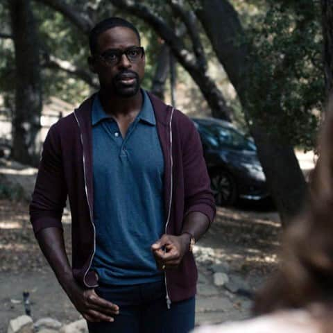 E! Onlineさんのインスタグラム写真 - (E! OnlineInstagram)「This is us still 😱 from last night's premiere of #ThisIsUs. The MAJOR twist for Randall Pearson is exactly what 2020 needed, and it's at the link in our bio. (📷: NBC)」10月29日 1時15分 - enews