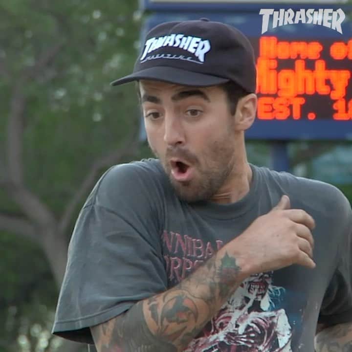 スラッシャーのインスタグラム：「💪🏾 Heavy part from @ddanplunkett in @stratosphereskateboards CLUB STRAT video.  Now playing on the Thrasher app 📲」