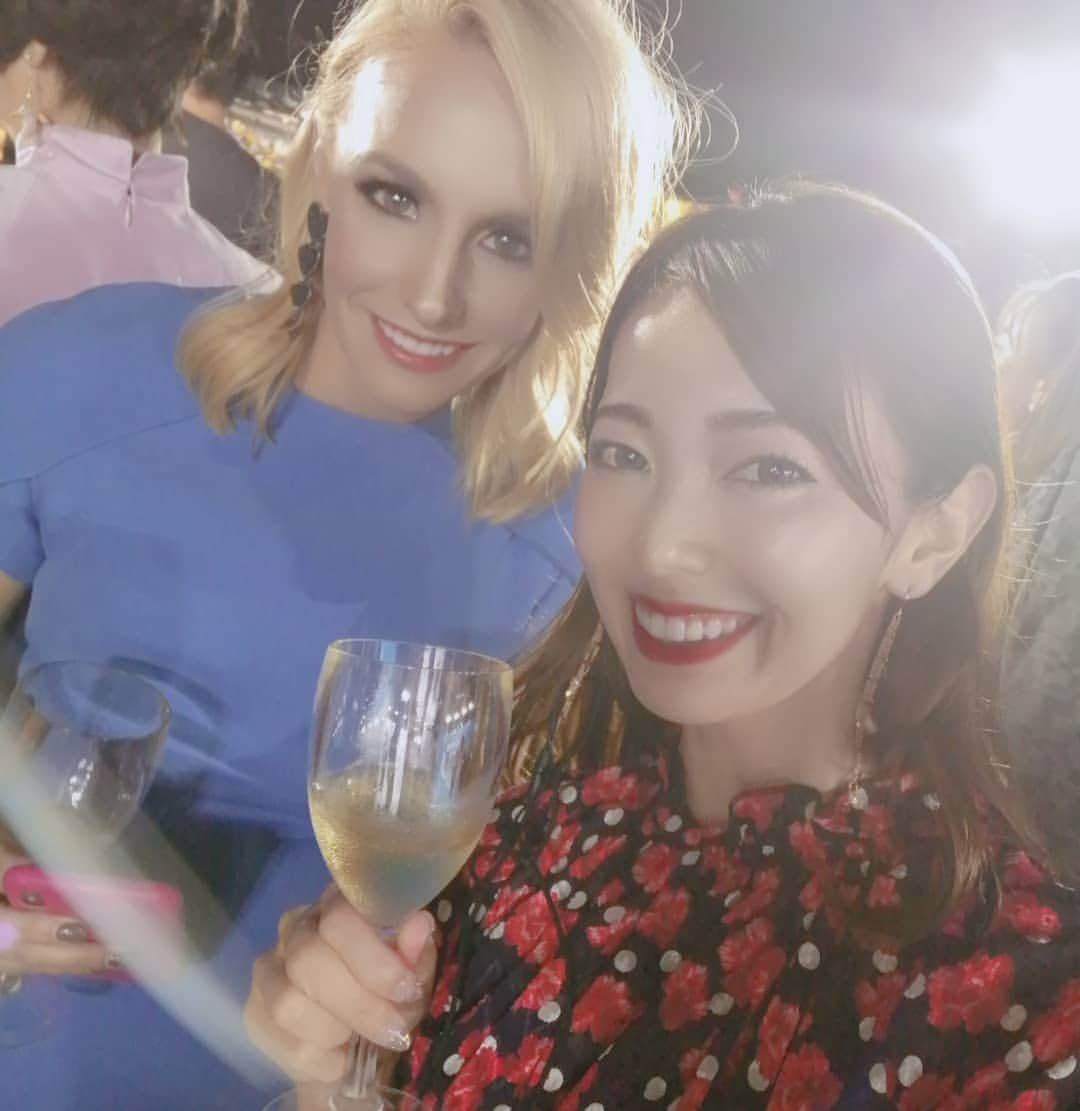 杉山由紀子さんのインスタグラム写真 - (杉山由紀子Instagram)「もう一年前💟 釜山国際映画祭🎥 御招待していただいた時の😌✨✨ * パッショニスタもあとすこし✨ * 本当に沢山の経験と確信を体感させていただきました✨ 写真はアンドレアと✨✨ * * 最後までみなさんに伝えられるものがあるといいな😌 * スチーマー使って寝よー✨  今日も皆さんおつかれさまでした💟 * * #釜山国際映画祭 #BIFF #BIFF 2019 #artistry #artistrystudio #passionista #artistryjapan #アーティストリー #パッショニスタ #make #beauty  #美容 #メイク #化粧」10月29日 1時29分 - yukikosugiyama