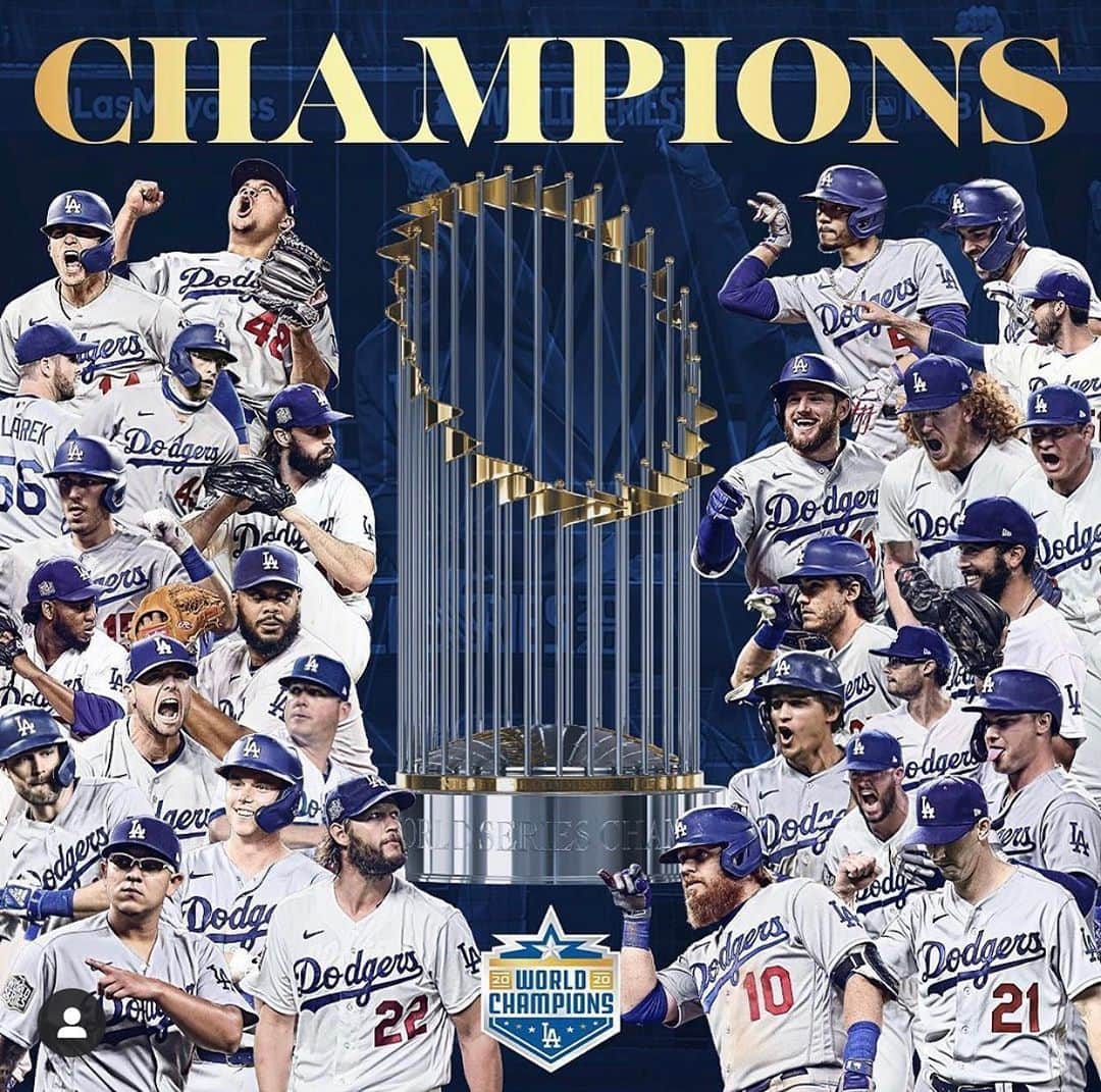 ビリー・レイ・サイラスのインスタグラム：「Tinsel town is Title town! Congratulations LA @dodgers!!!!!!! #WorldSeries」