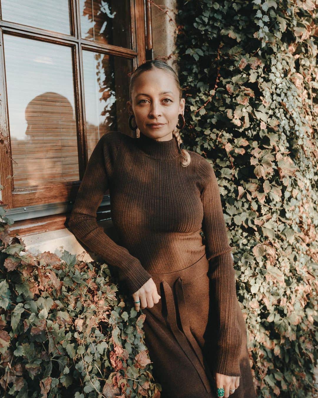 ウィンターケイトのインスタグラム：「We are ready for a big night of staying in. HOUSE OF HARLOW LOUNGEWEAR IS HERE. #houseofharlow @revolve」