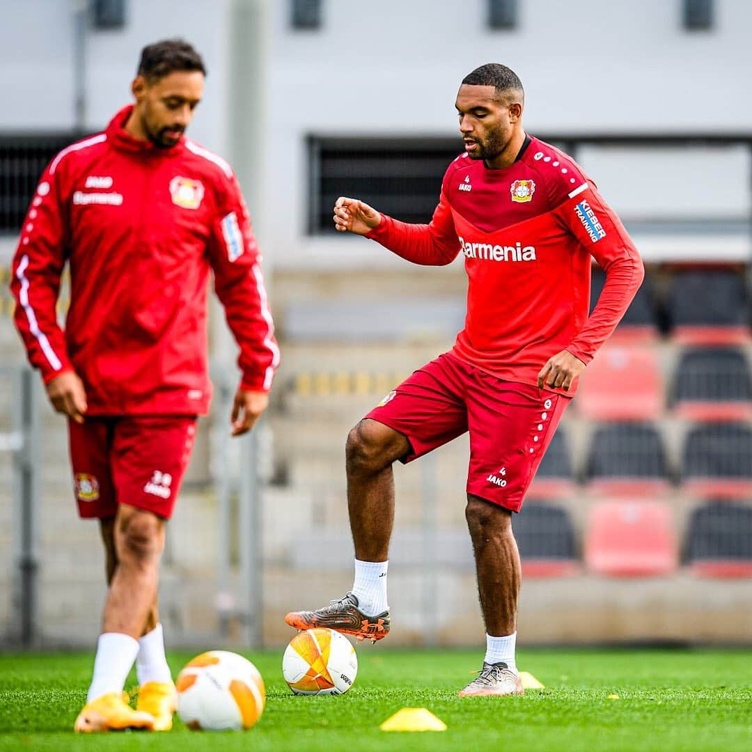 ヨナタン・ターのインスタグラム：「#UEL next. Let’s get the next win! 💪🏾」