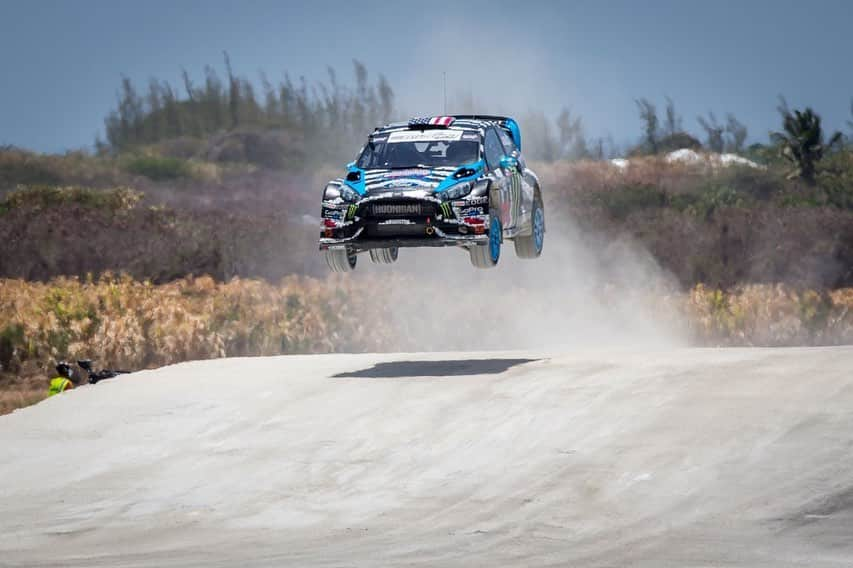 ケン・ブロックさんのインスタグラム写真 - (ケン・ブロックInstagram)「Throwback to the 2014 & 2015 Global RallyCross races here in Barbados. Fun track, good competition, tons of fans… but even though I was very quick here (especially in 2014), I have never had a good result. In fact, I have had two wildly bad crashes because of some strange circumstances - so, I am hoping that I can shake that bad-luck curse this weekend in the Sol Rally Barbados! #Barbados #FordFiesta」10月29日 2時08分 - kblock43