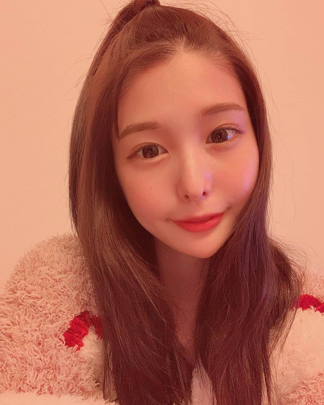 伊藤朱里のインスタグラム：「おうちすたいる。」